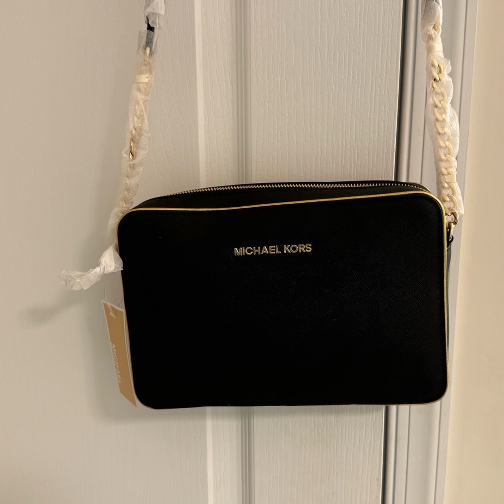 Specchio Jet Set Travel Purse